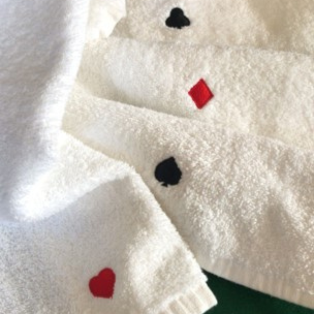 Gästehandtuch mit gestickten Kartensymbolen, 4er-Set