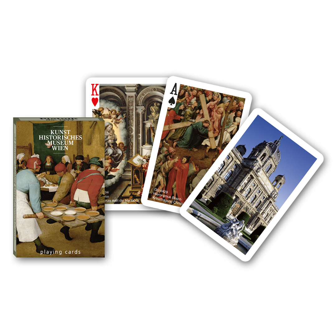 Themenkarten aus der Serie Collectors Cards von Piatnik zum Thema Kunstwerke im KHM (Kunsthistorisches Museum): Abgebildet sind die Schachtelvorderseite, zwei individuell gestaltete Karten mit Motiven von zwei Kunstwerken sowie die Kartenrückseite mit dem Bild des Kunsthistorischen Museums.