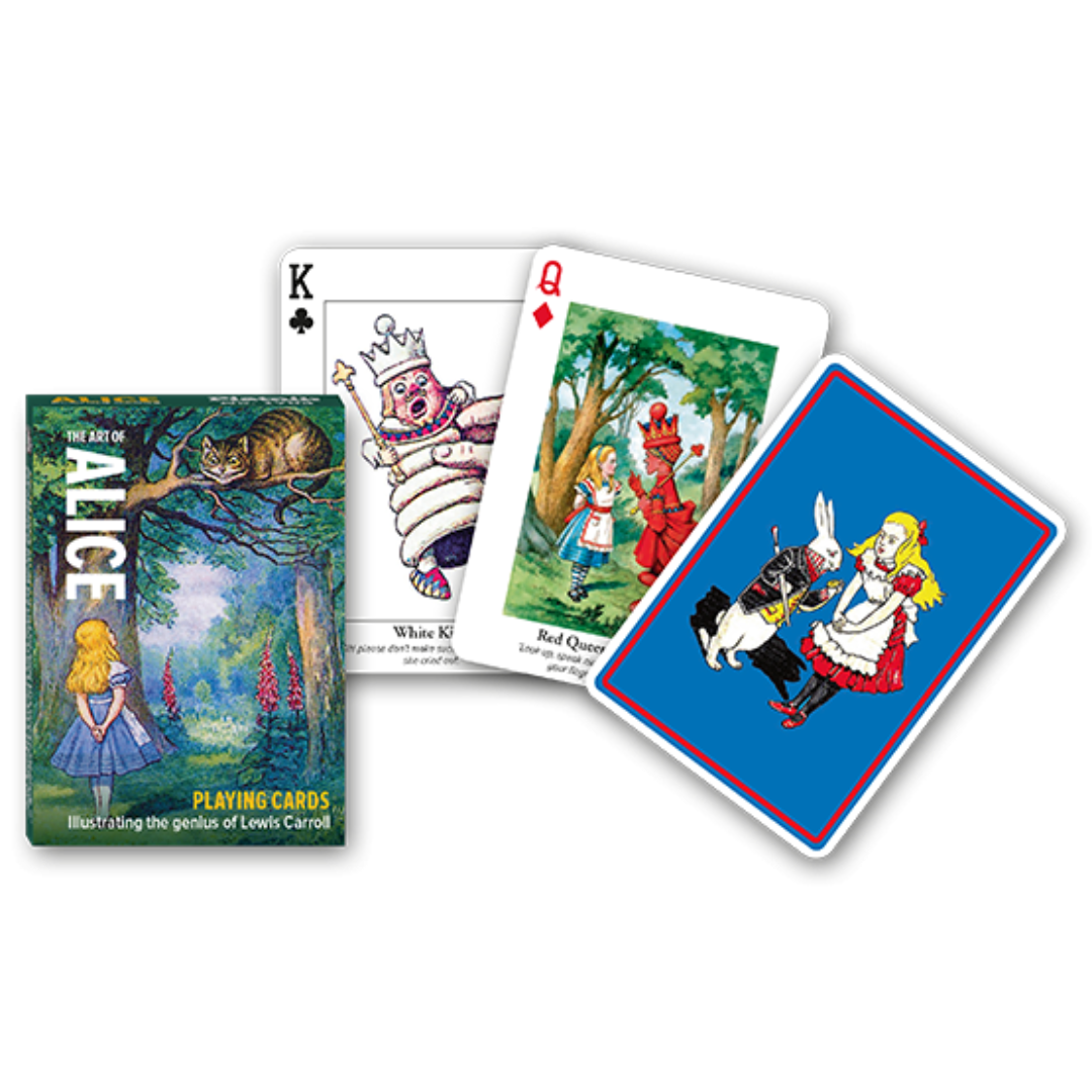 Themenkarten aus der Serie Collectors Cards von Piatnik zum Thema The Art of Alice, also Alice im Wunderland: Abgebildet sind die Schachtelvorderseite, zwei individuell gestaltete Karten mit passenden Motiven zum Thema (White King / Red Queen) sowie die Kartenrückseite.
