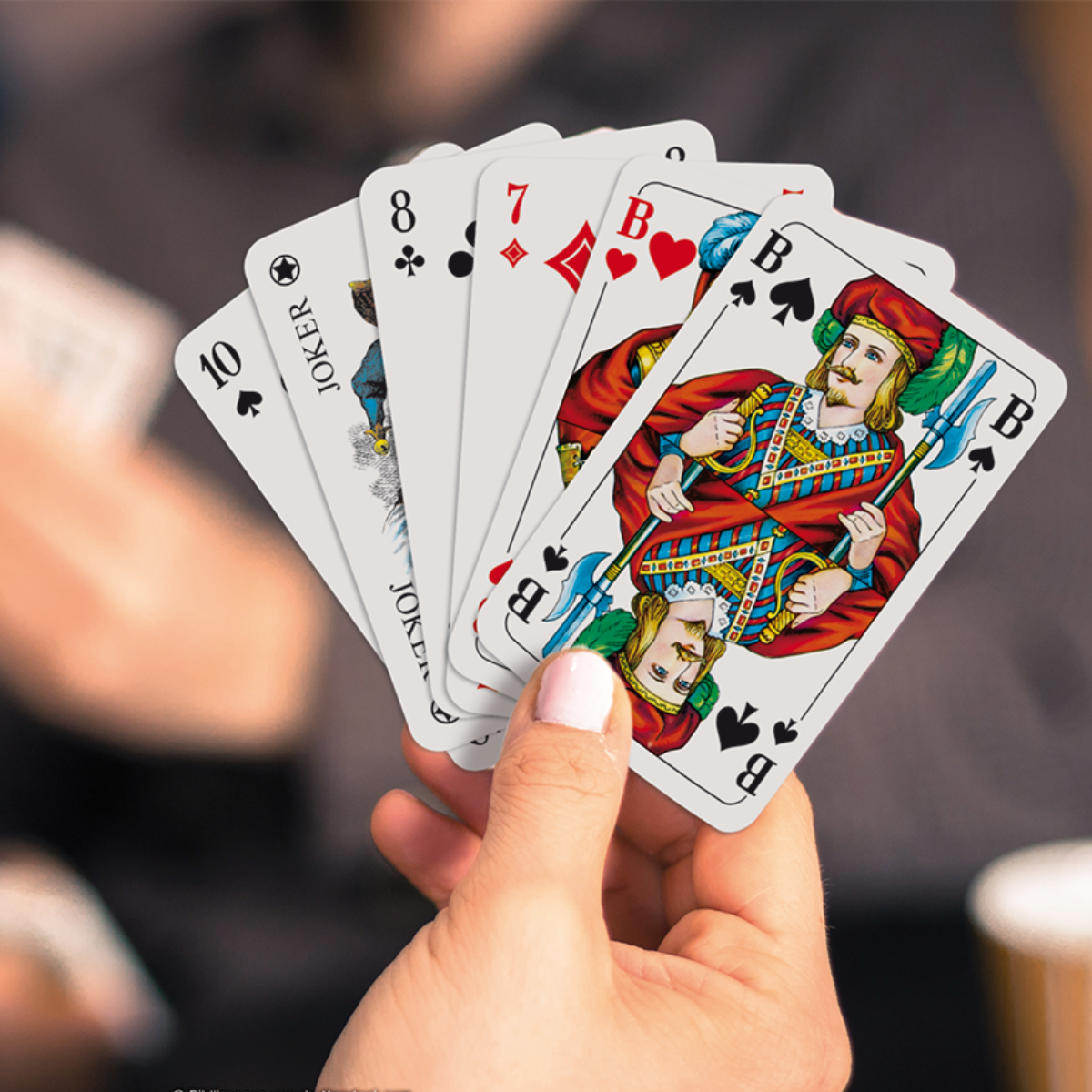 Spielkarten-Blatt, französisches Bild in der Hand für Bridge, Rommé, Canasta