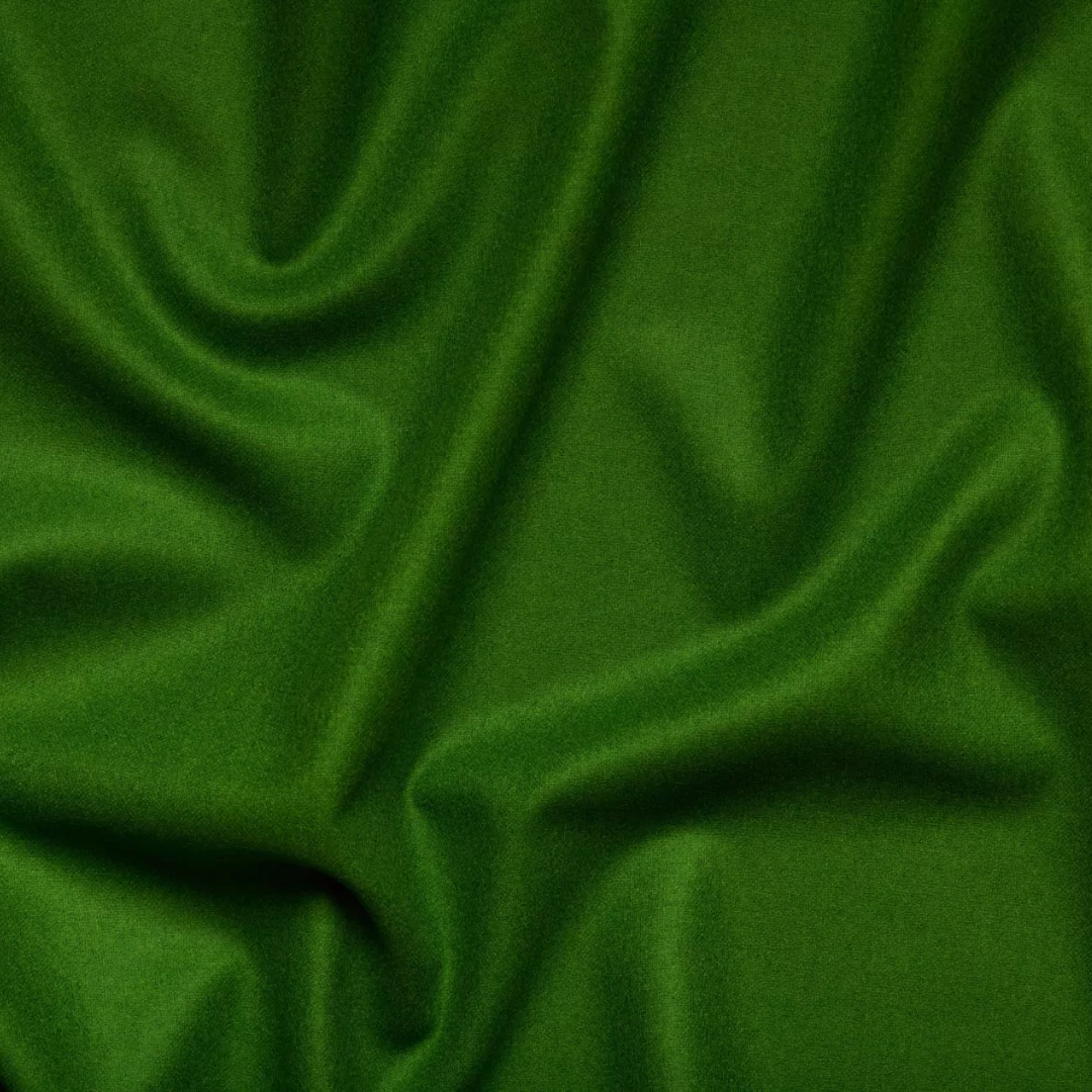 Tischdecke eckig | rot eingefasst