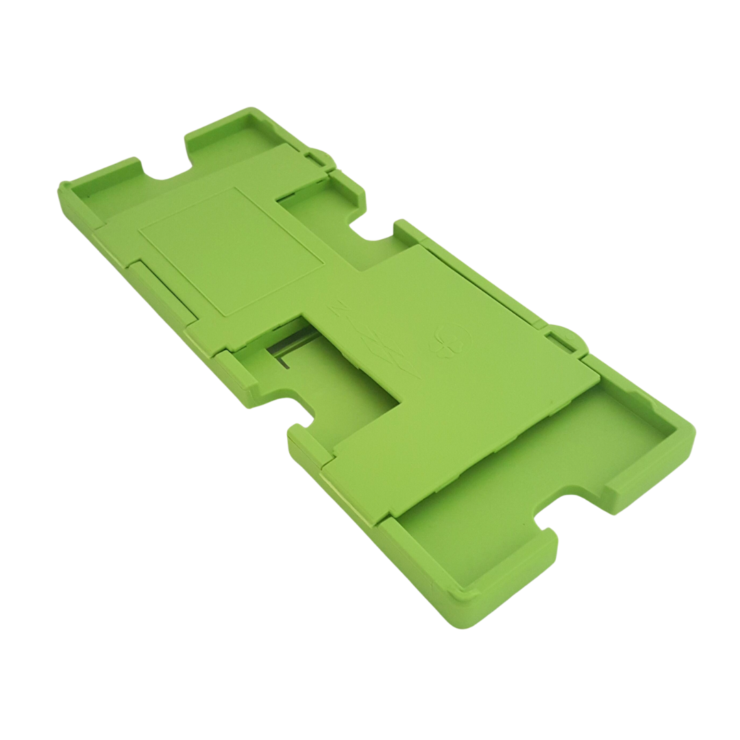 Bridge Board (Hardboard) Super Plus in hellgruen auf hellem Hintergrund.
