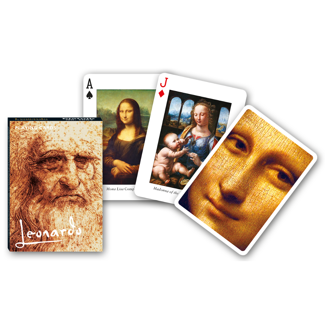 Themenkarten aus der Serie Collectors Cards von Piatnik zum Thema Leonardo da Vinci: Abgebildet sind die Schachtelvorderseite, zwei individuell gestaltete Karten mit Motiven von da Vinci (die "Mona Lisa" und "Madonna mit der Nelke")  sowie die Kartenrückseite.
